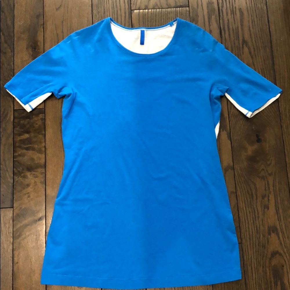 Lululemon Tee